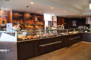 Verkaufsraum einer Bäckerei