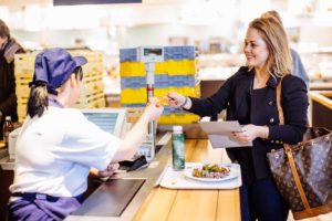Im Foodservice attraktiv bleiben heißt für Ikea Food Deutschland beliebte Klassiker an neue Trends anzupassen.
