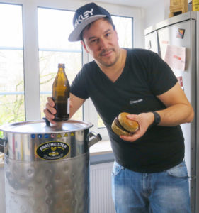 Björn Buresch ist der Macher hinter dem Foodblog happyplate.