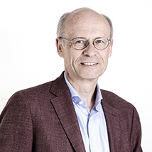 Dr. Michael Schreiber ist im Vorstand bei LUMITOS.
